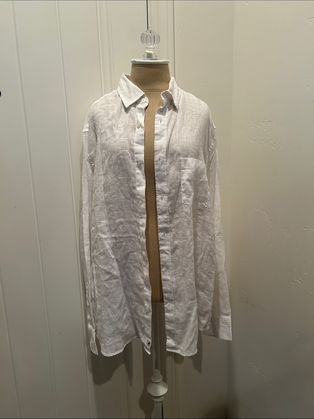 Caribbean Joe Classic White Linen Button-Up Shirt